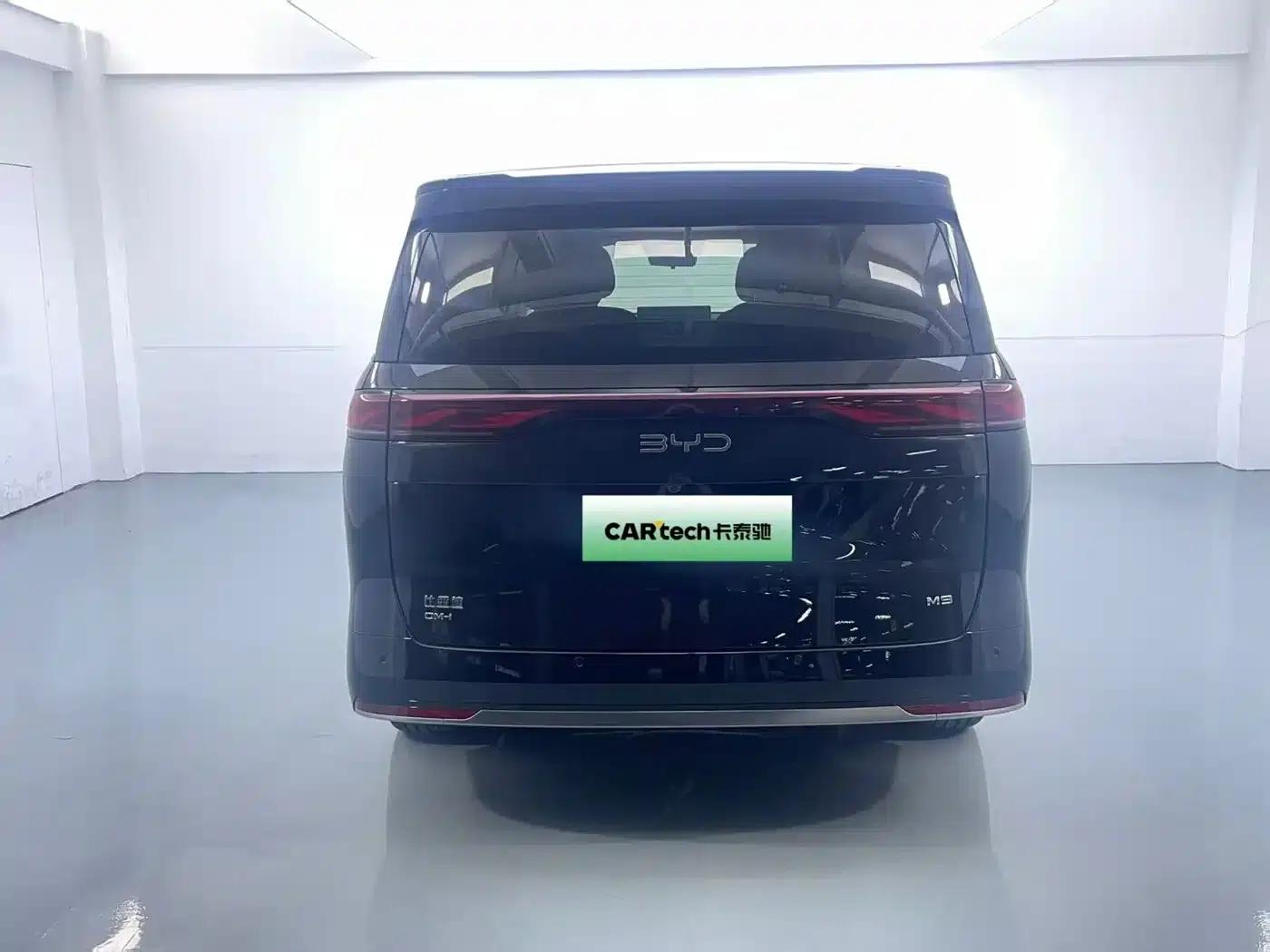 BYD M9 2025 1060 Navigator Edition — миниатюра 4