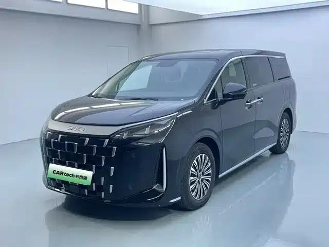 BYD M9 2025 1060 Navigator Edition