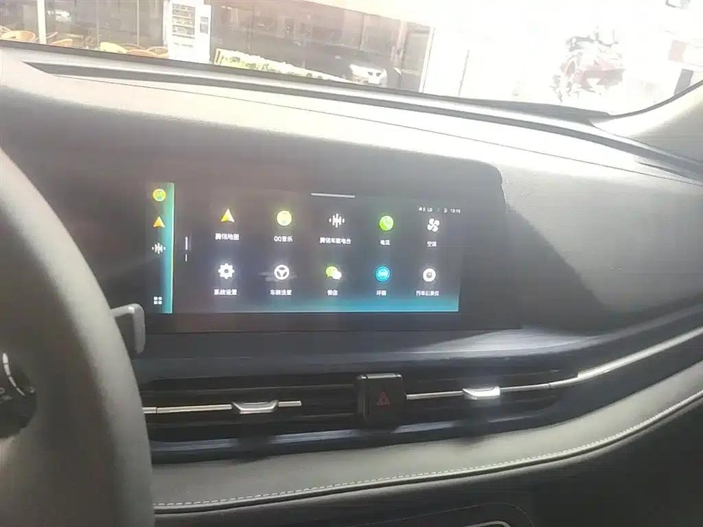 Changan CS55 Pure Electric 2020 Model, Standard Range, Smart Edition — миниатюра 13