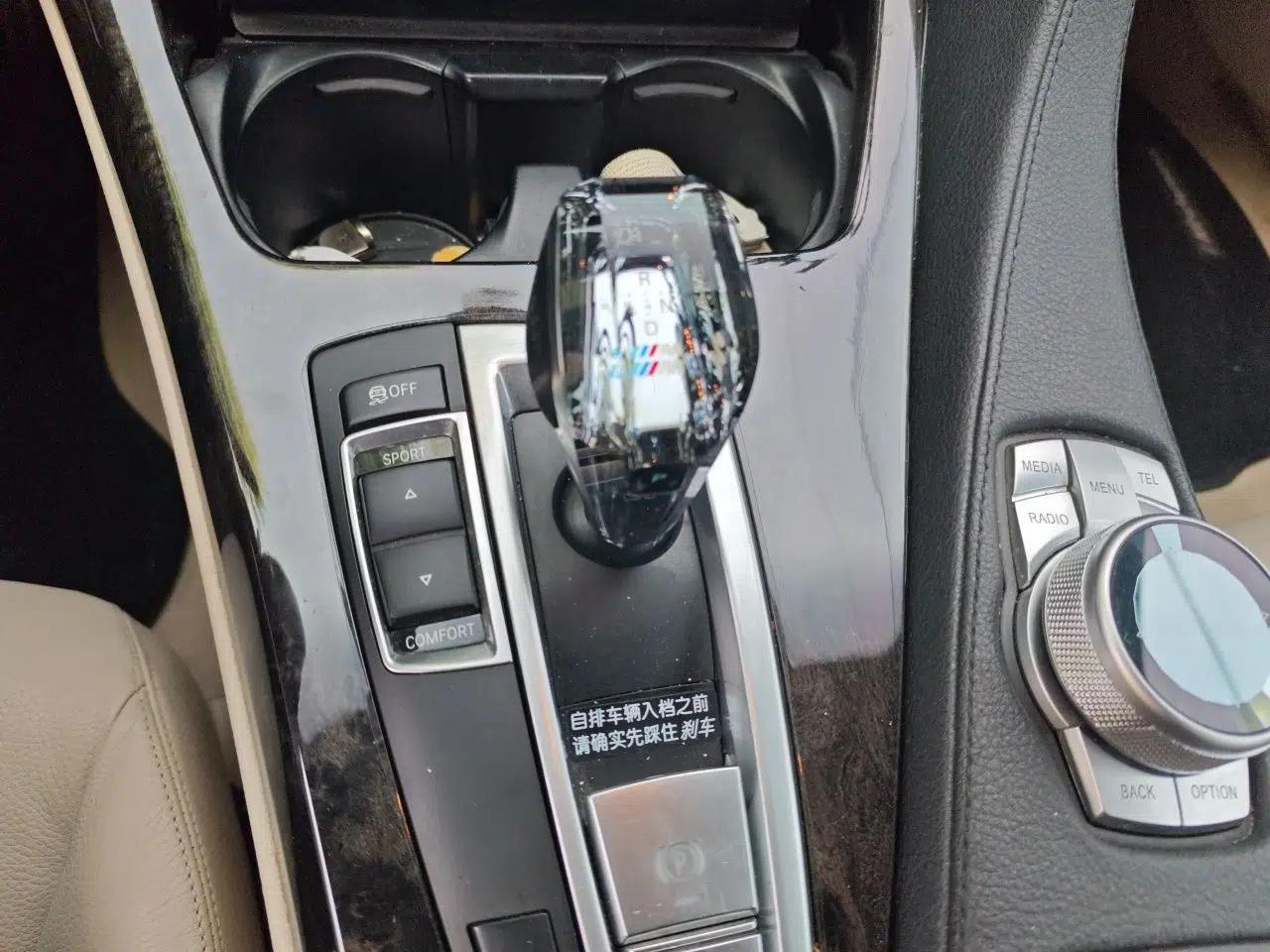 BMW 6 Series 2011 640i Convertible Coupe — миниатюра 14
