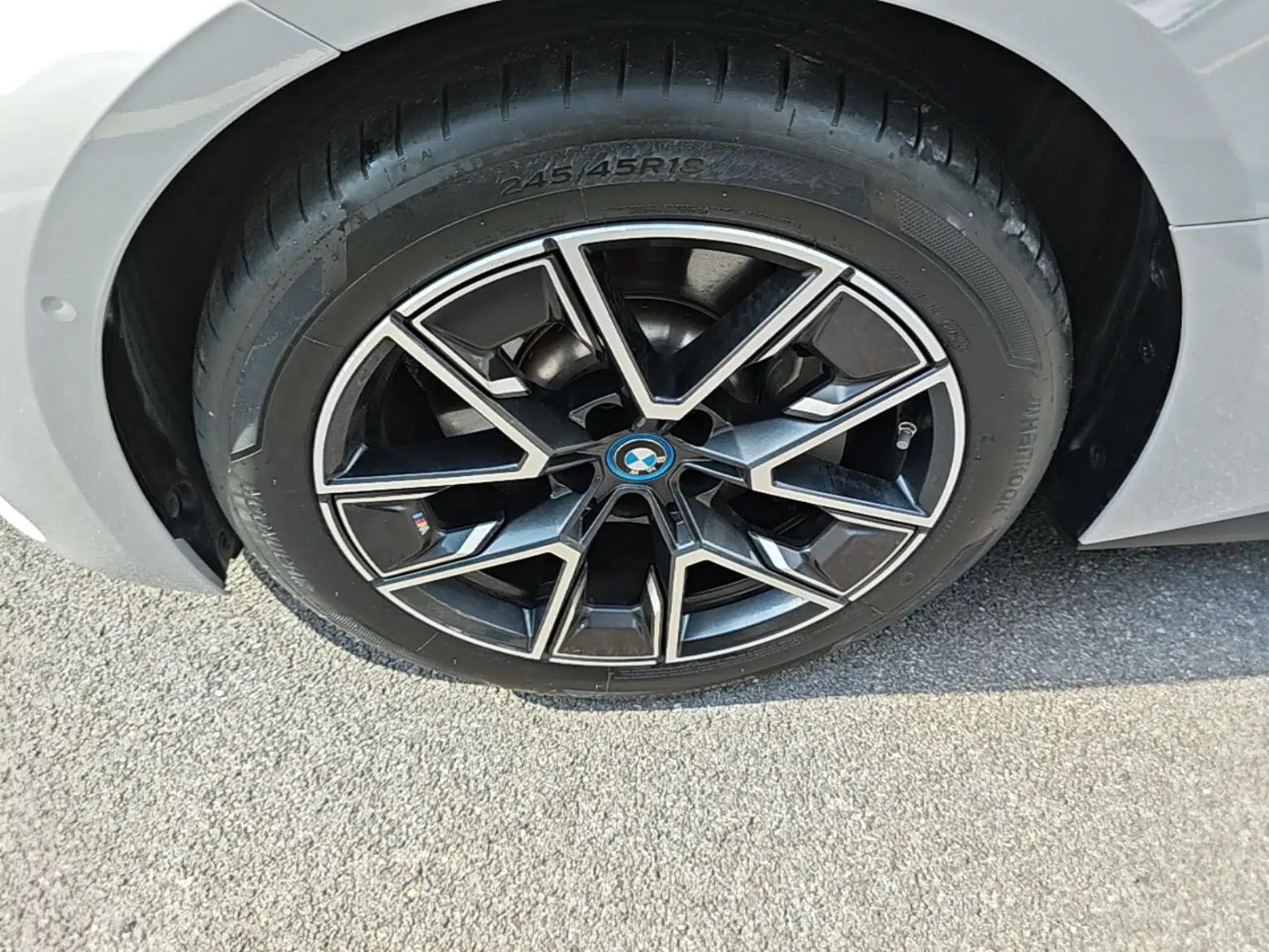 BMW i4 2023 eDrive35 — миниатюра 10