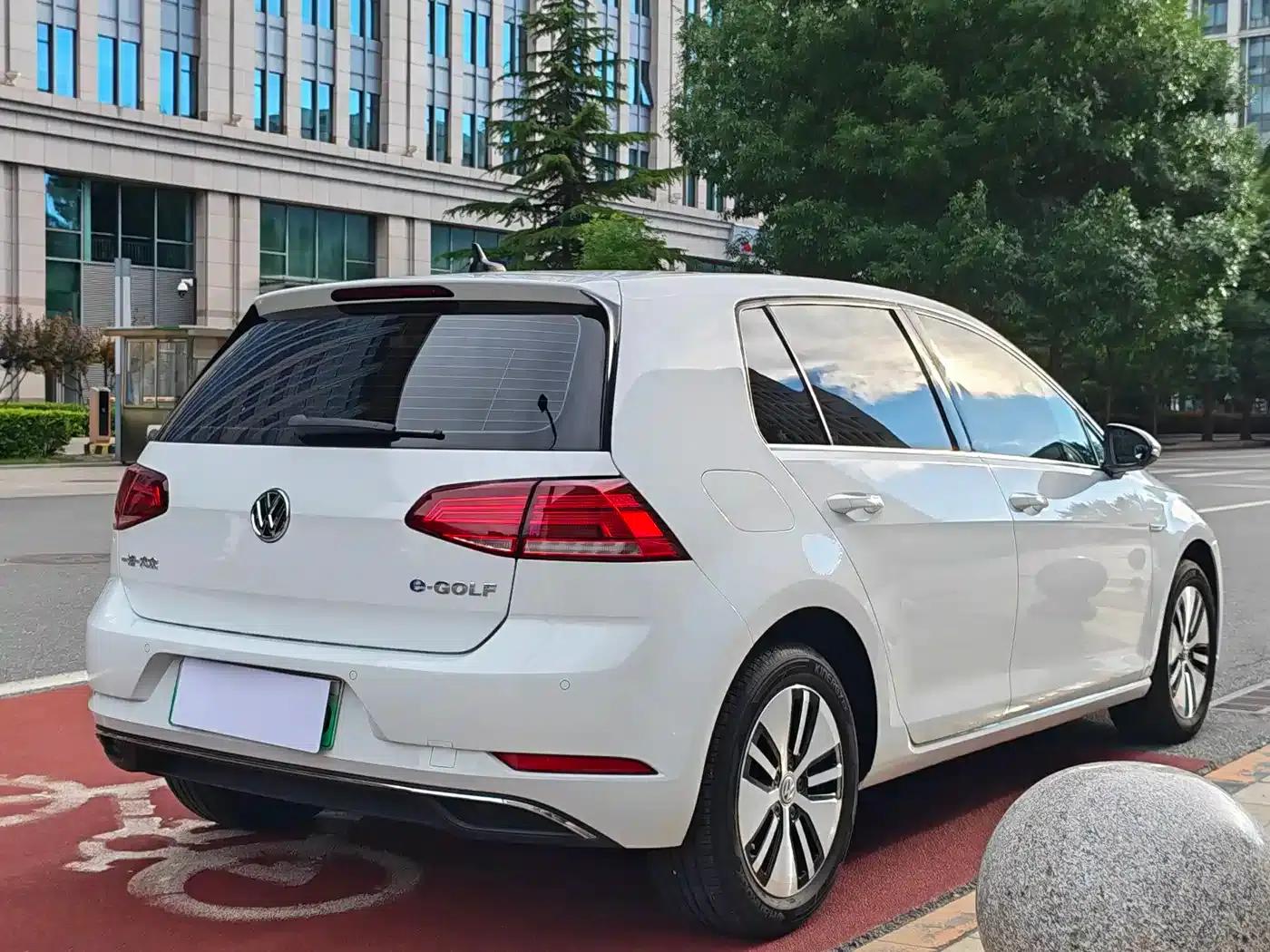 2020 Golf EV — миниатюра 7