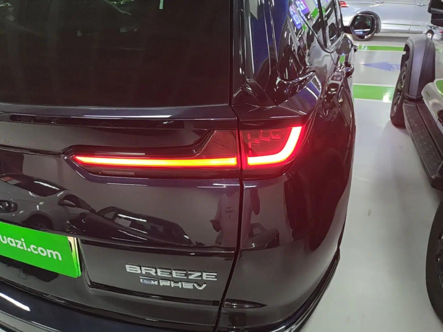 Honda Breeze New Energy 2022 ePHEV Prestige Edition — миниатюра 9