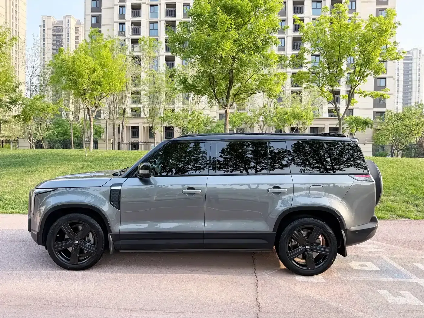 Extreme Stone 01 2024 All-Round 7-Seat Long-Range Version — миниатюра 2