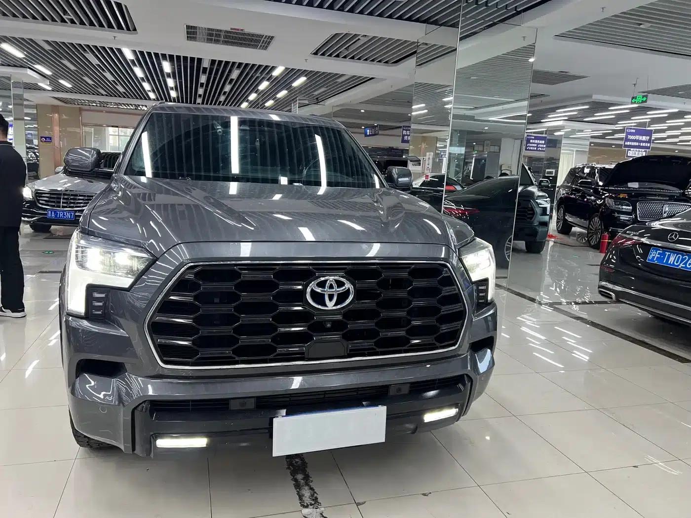2023 Sequoia 3.5T Platinum Edition — миниатюра 2