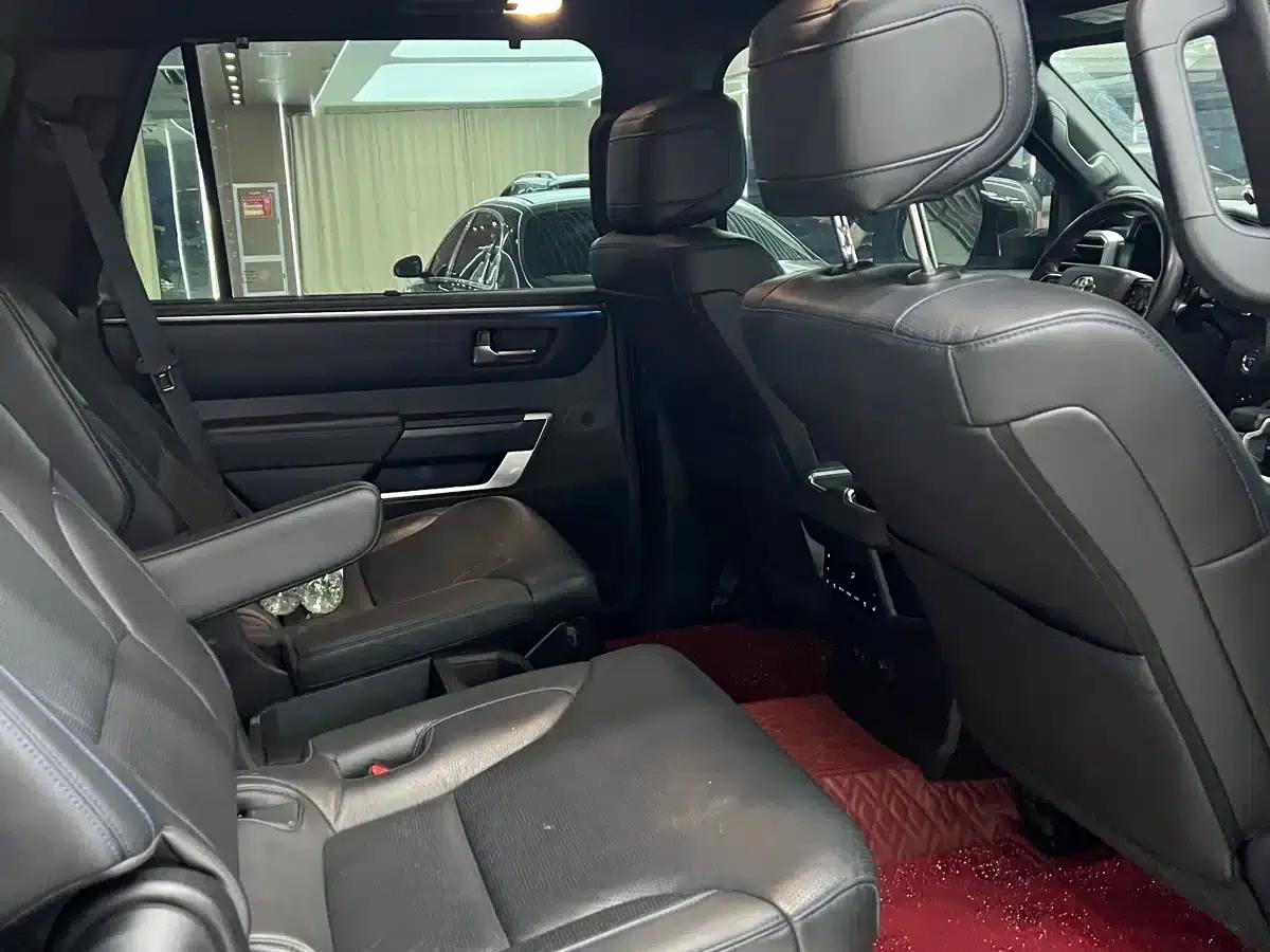 2023 Sequoia 3.5T Platinum Edition — миниатюра 5