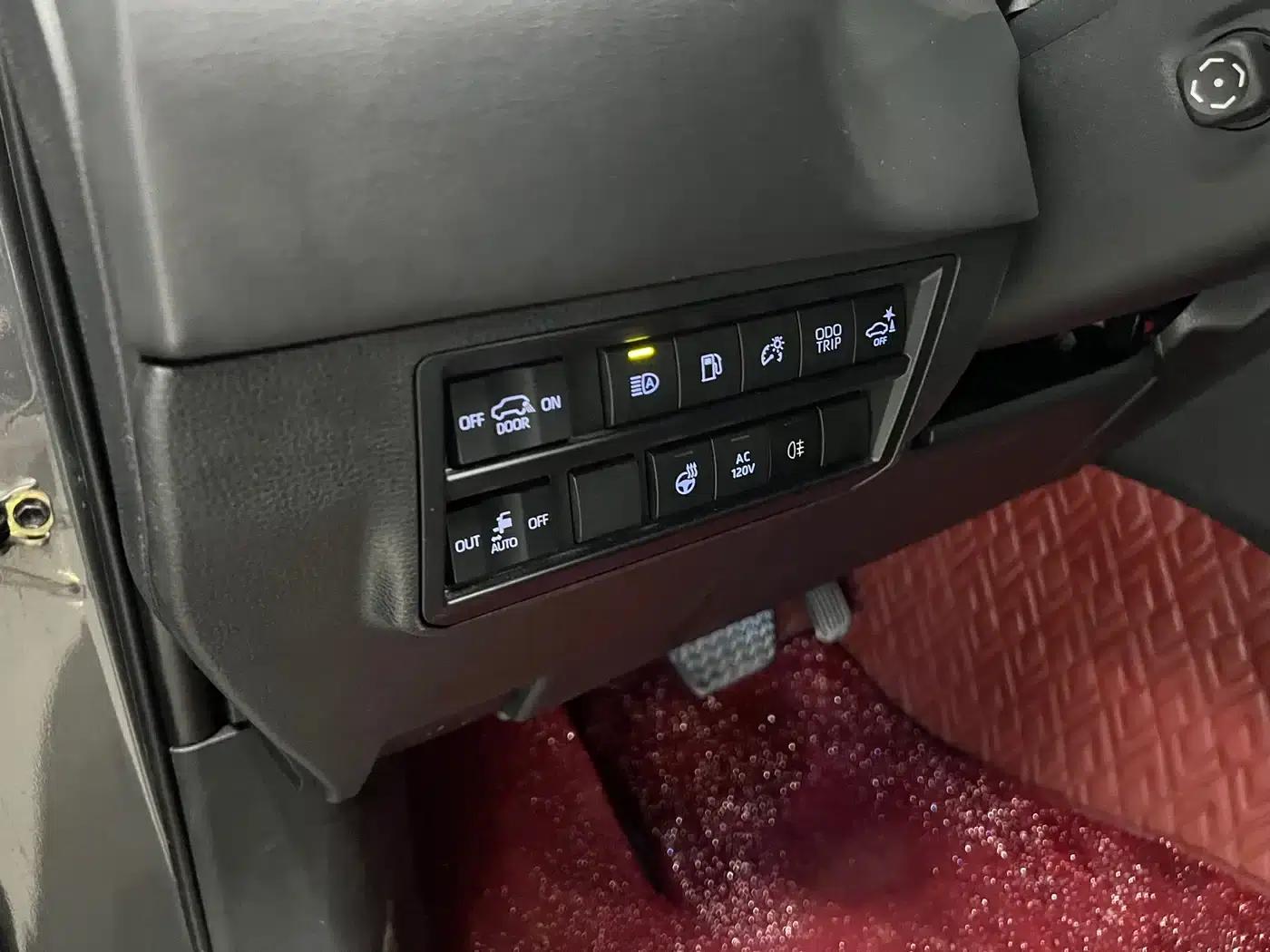 2023 Sequoia 3.5T Platinum Edition — миниатюра 6