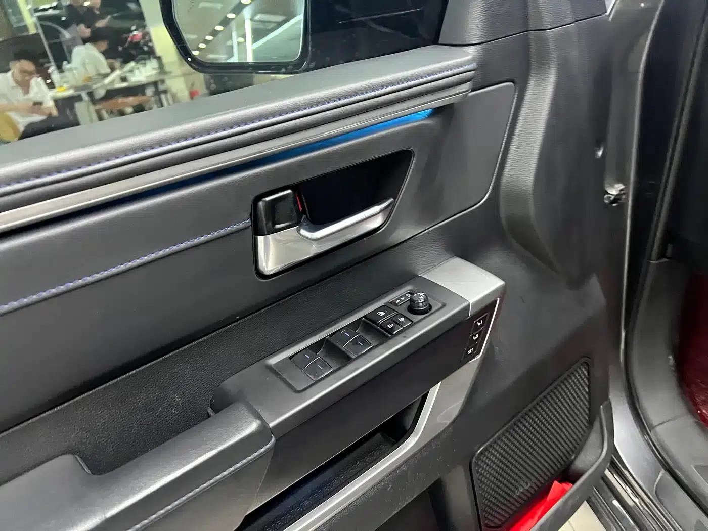 2023 Sequoia 3.5T Platinum Edition — миниатюра 7
