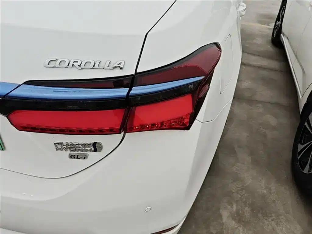 Corolla Hybrid E+ 2019 1.8L E-CVT Leading Edition — миниатюра 8