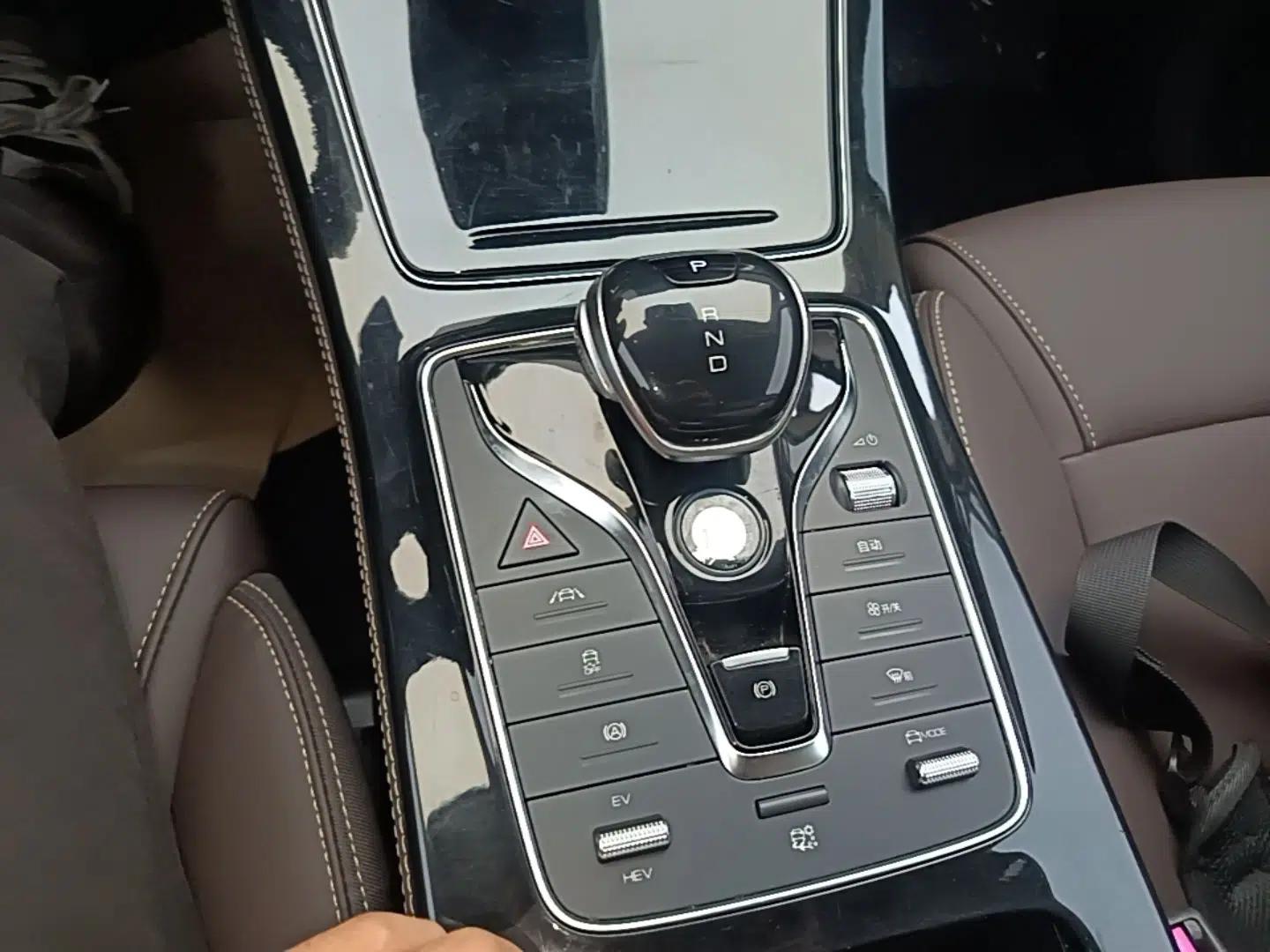 BYD Song MAX New Energy 2022 DM-i 105KM Flagship Model — миниатюра 16