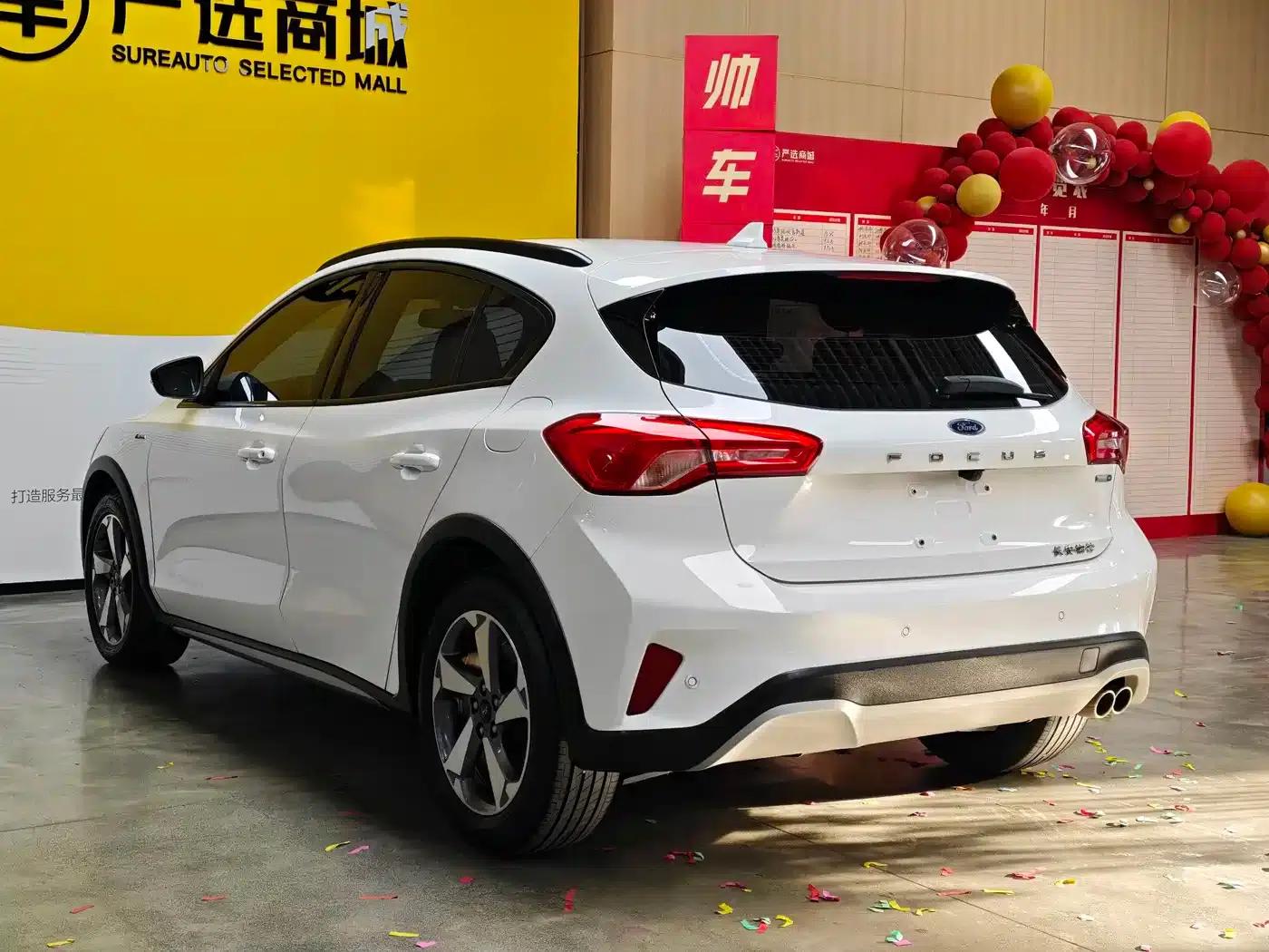 2021 Ford Focus Active EcoBoost 180 Automatic Trend Edition — миниатюра 6