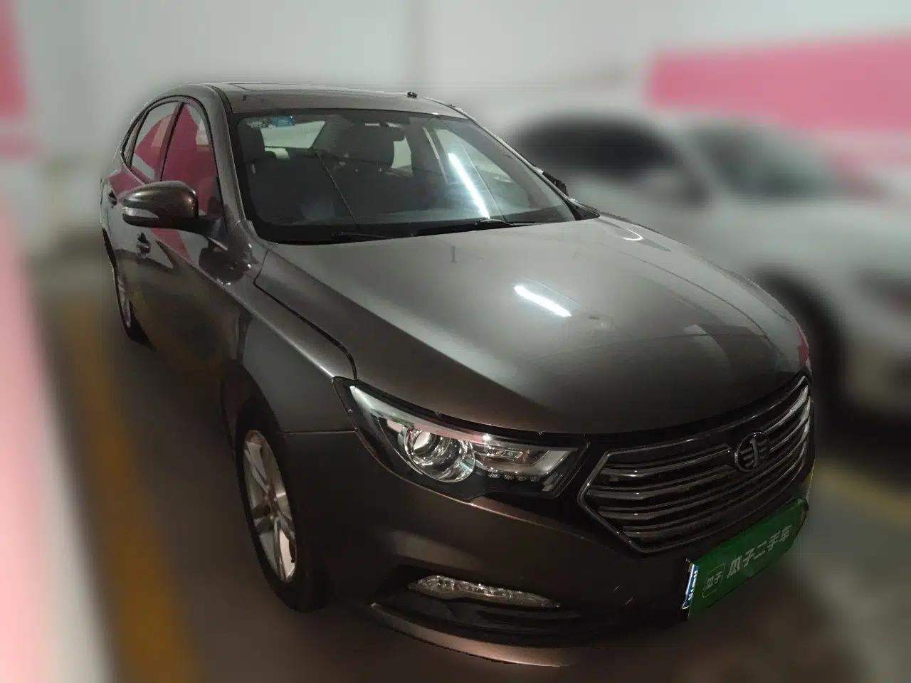 Bestune B30 2016 1.6L Automatic Luxury Model — миниатюра 3