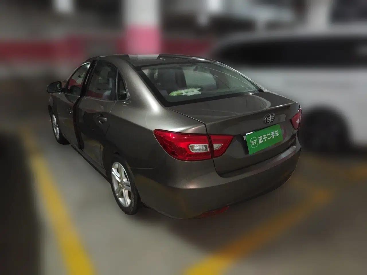 Bestune B30 2016 1.6L Automatic Luxury Model — миниатюра 4