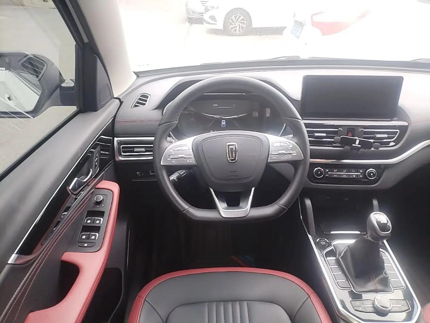 Bestune T33 2021 1.2T Manual Luxury Model — миниатюра 13