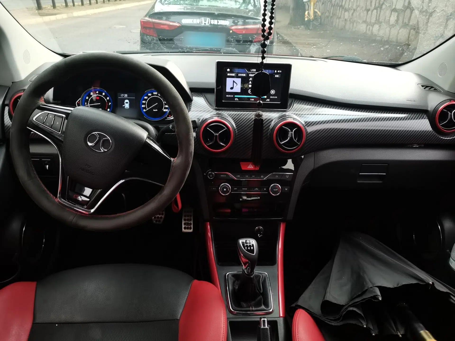BAIC Senova X25 2015 1.5L Manual Elite Edition — миниатюра 9