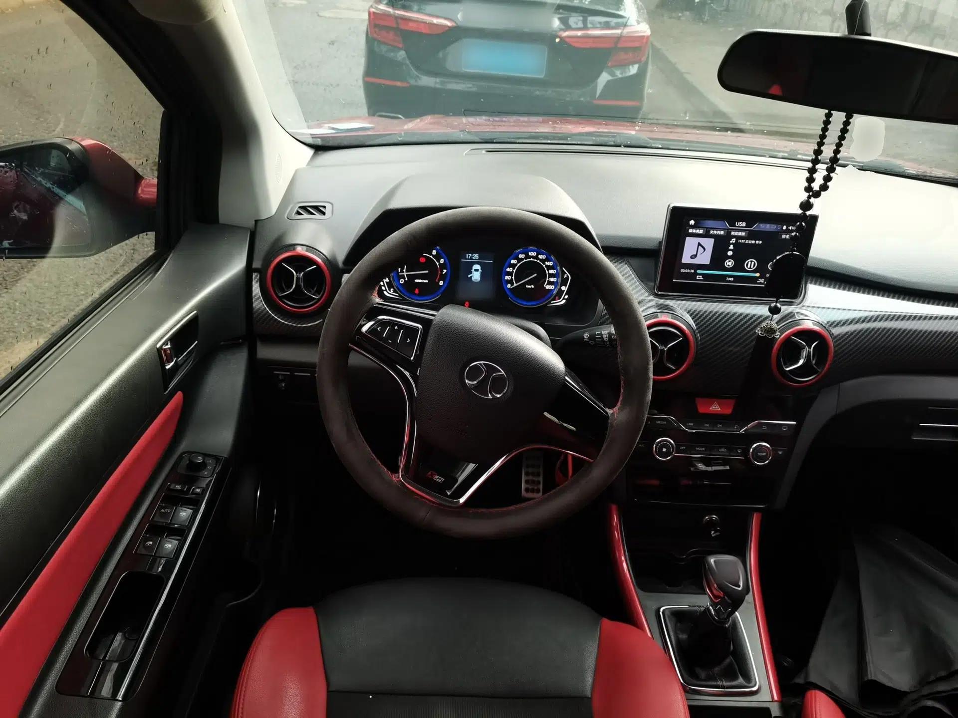 BAIC Senova X25 2015 1.5L Manual Elite Edition — миниатюра 10