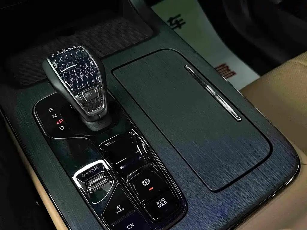Trumpchi ES9 2024 PHEV 143km Max — миниатюра 23