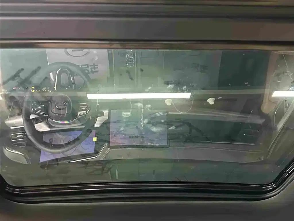 Trumpchi ES9 2024 PHEV 143km Max — миниатюра 26