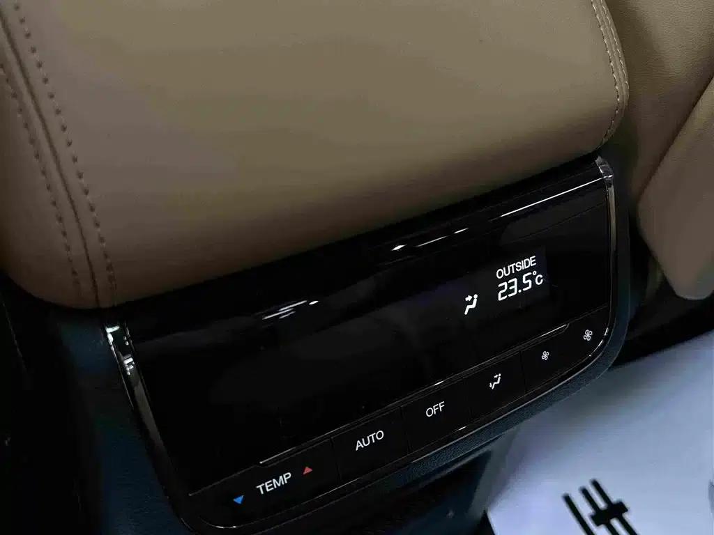 Trumpchi ES9 2024 PHEV 143km Max — миниатюра 28