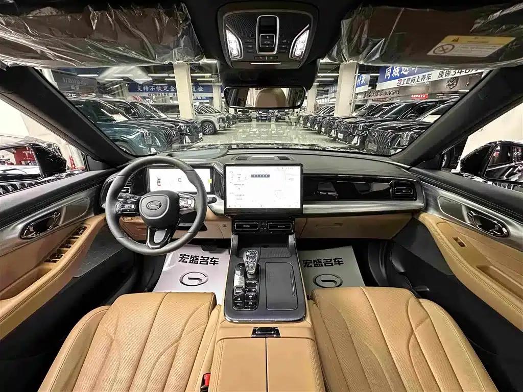 Trumpchi ES9 2024 PHEV 143km Max — миниатюра 10