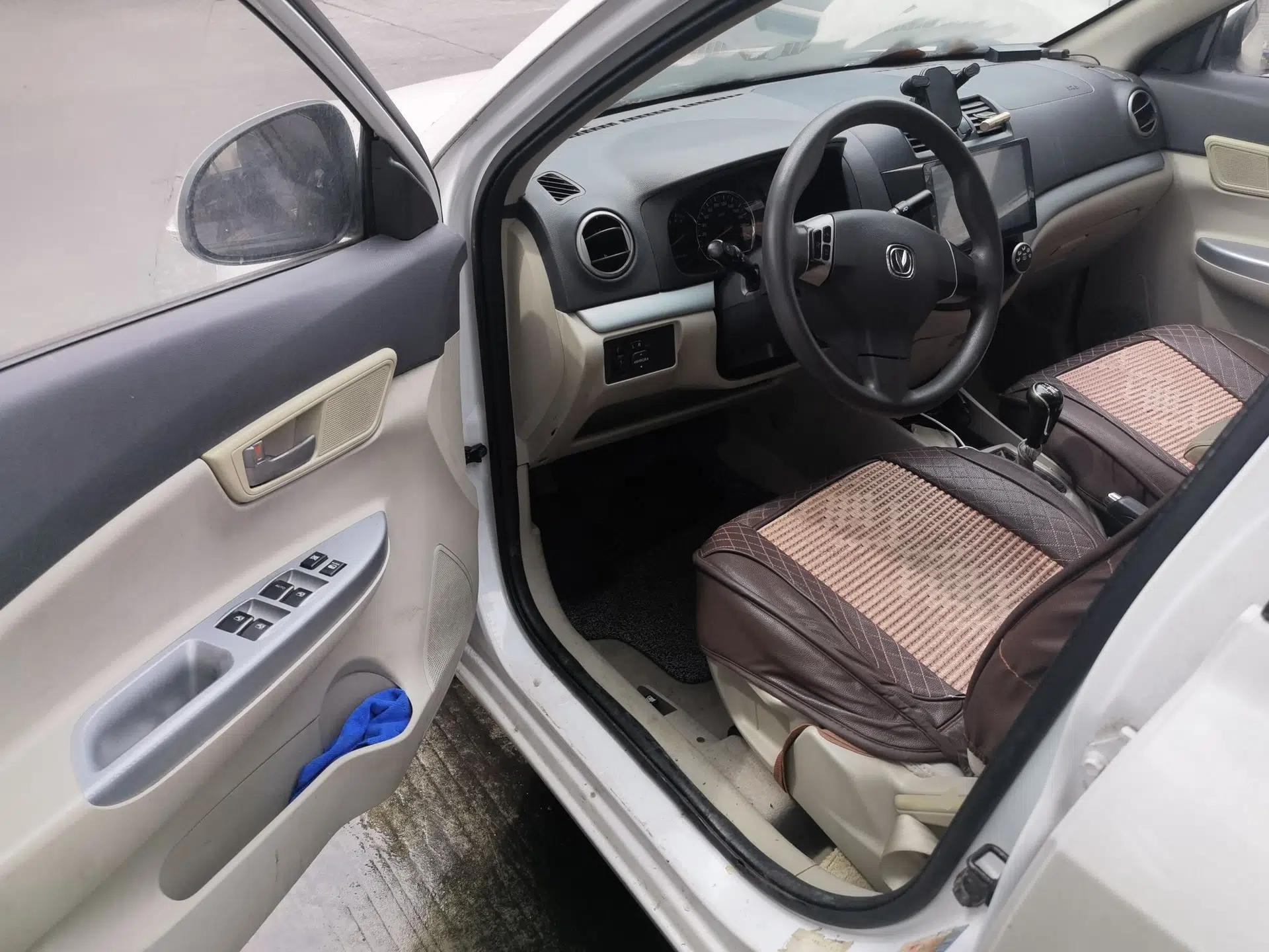CHANGAN Alsvin V5 2012 1.5L Manual Dream Edition — миниатюра 16