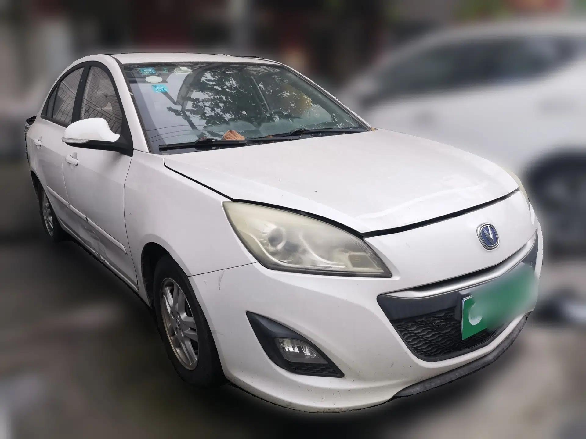 CHANGAN Alsvin V5 2012 1.5L Manual Dream Edition — миниатюра 3