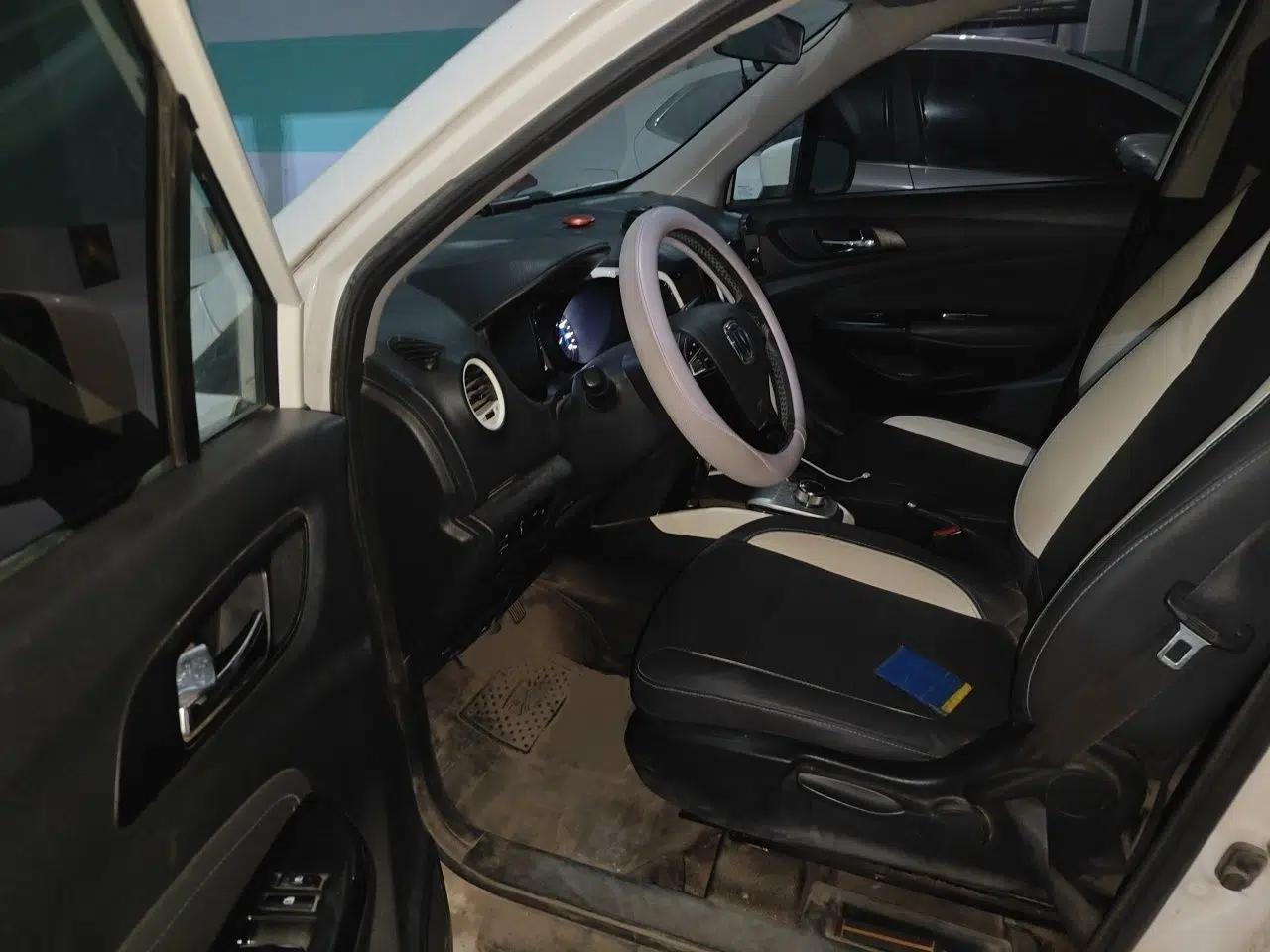 CHANGAN CS15EV 2018 350i — миниатюра 16