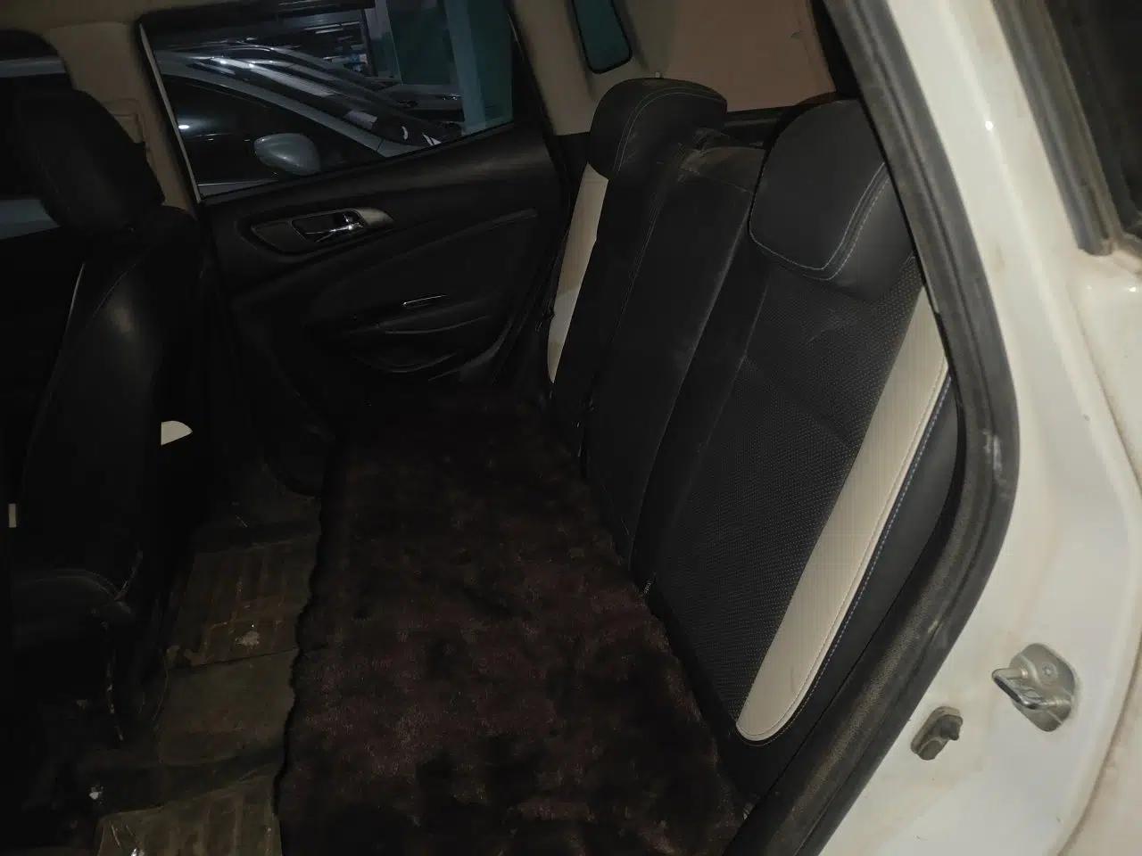 CHANGAN CS15EV 2018 350i — миниатюра 17