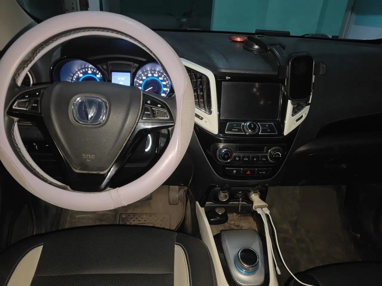 CHANGAN CS15EV 2018 350i — миниатюра 9