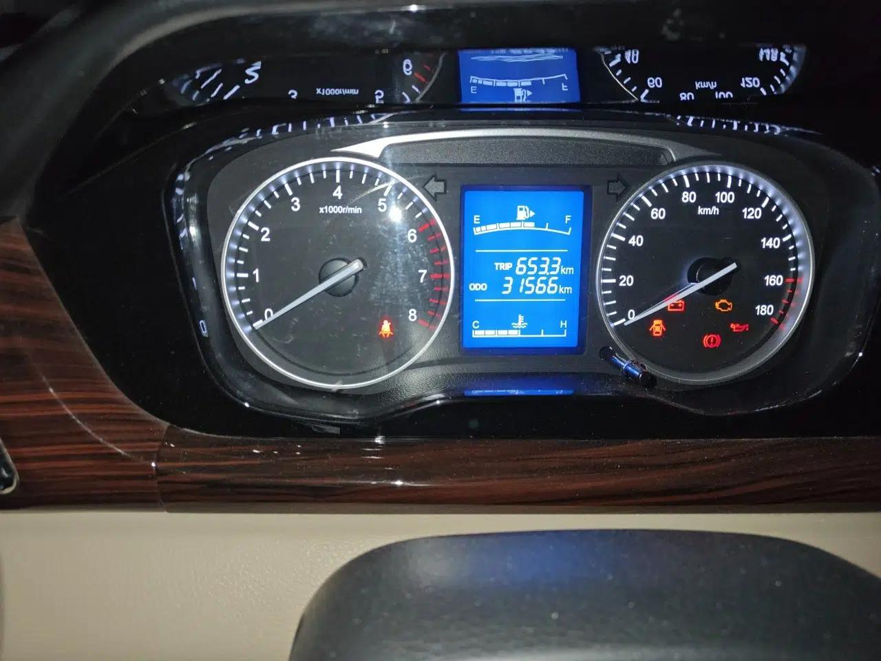 CHANGAN KUAYUE Xing V5 2026 Model 1.5L Enjoyment 6-Seater Bus — миниатюра 11