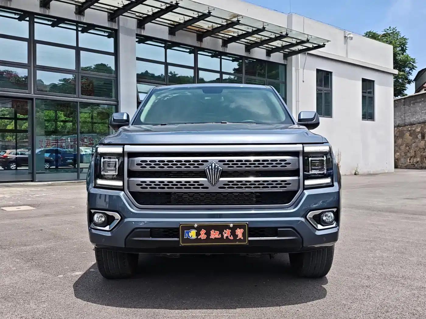 Dadao 2024 All-Rounder 2.3T Diesel Automatic 4WD Comfort Edition with Flatbed Cargo Box — миниатюра 1