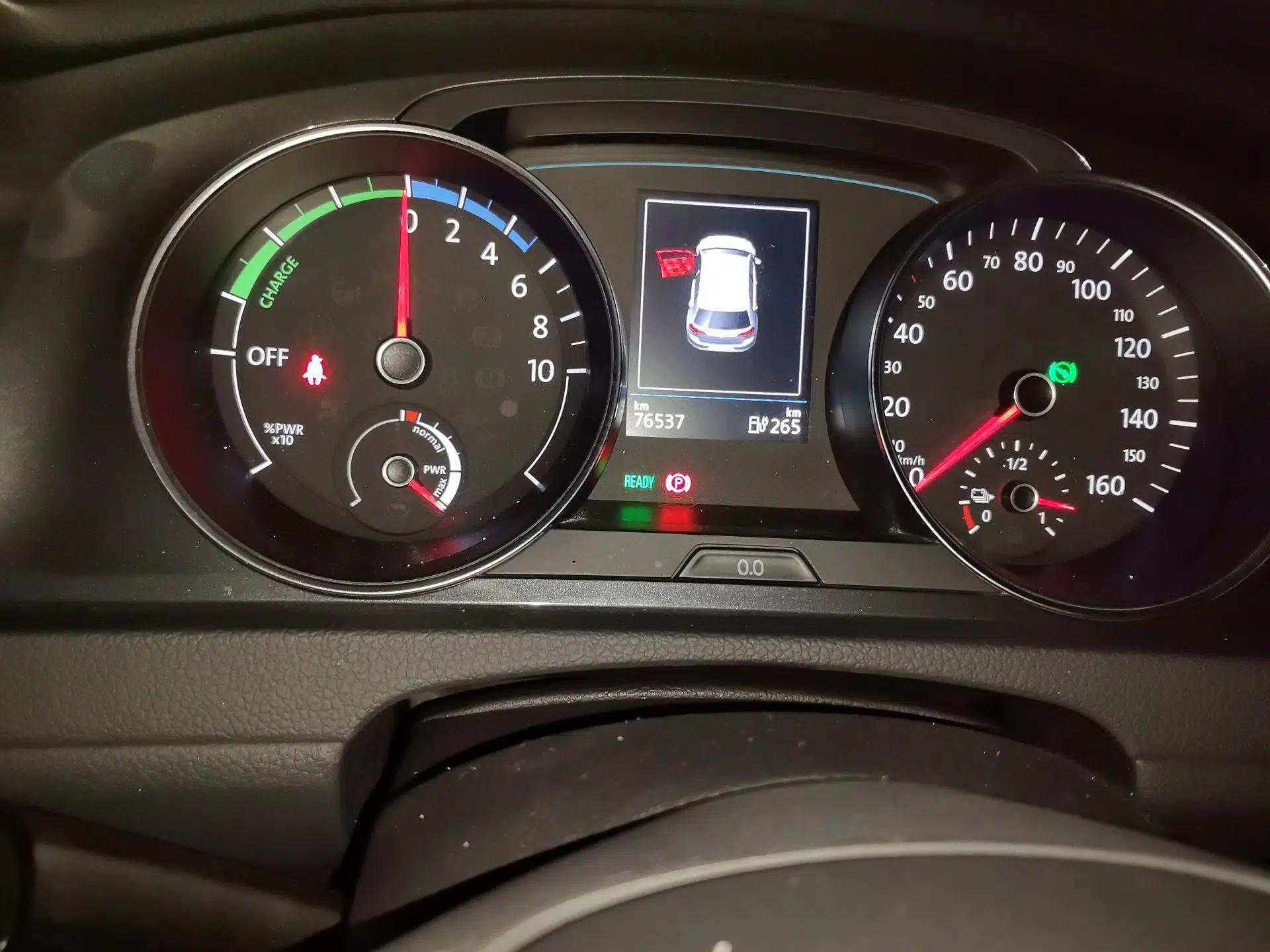 Volkswagen Golf Pure Electric 2020 Chari — миниатюра 11