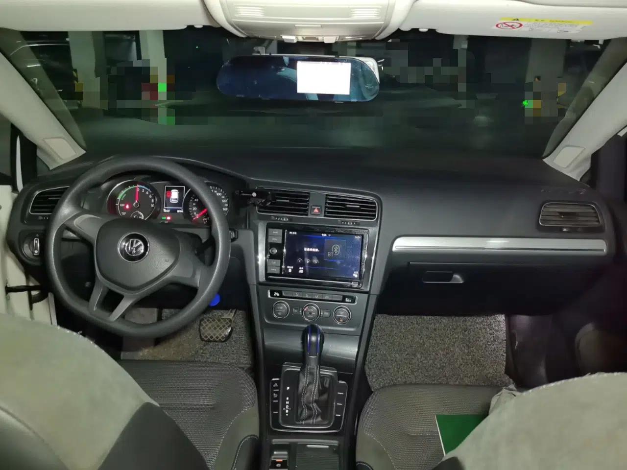 Volkswagen Golf Pure Electric 2020 Chari — миниатюра 9