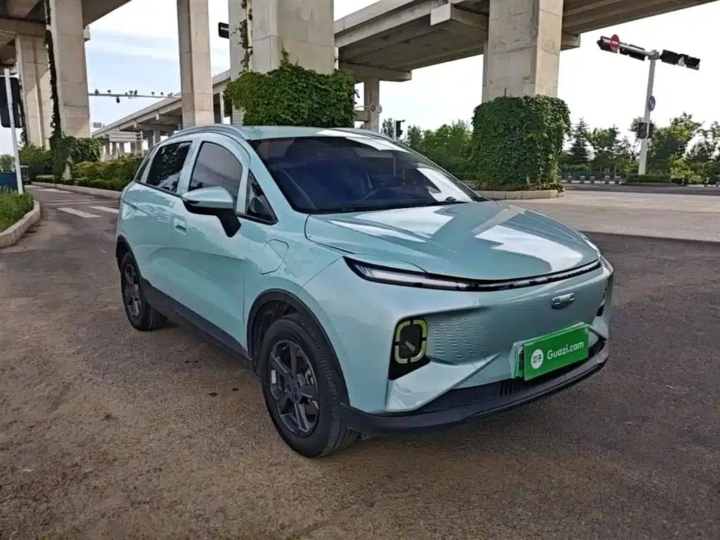 Geely Geometry E Firefly 2023 Model 320KM Cute Tiger 5-Seater — миниатюра 4
