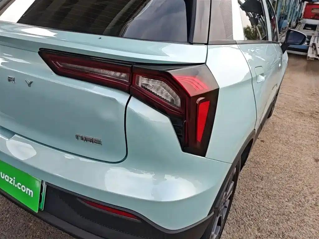 Geely Geometry E Firefly 2023 Model 320KM Cute Tiger 5-Seater — миниатюра 8
