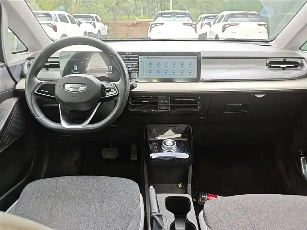 Geely Geometry E Firefly 2024 Model, 301km/h, Streamer — миниатюра 10
