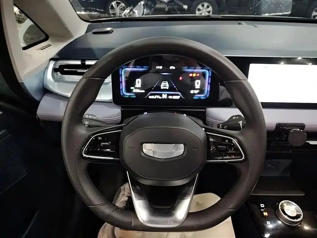 Geely Geometry E Firefly 2022 Model 320KM Cute Tiger 4-Seater — миниатюра 11