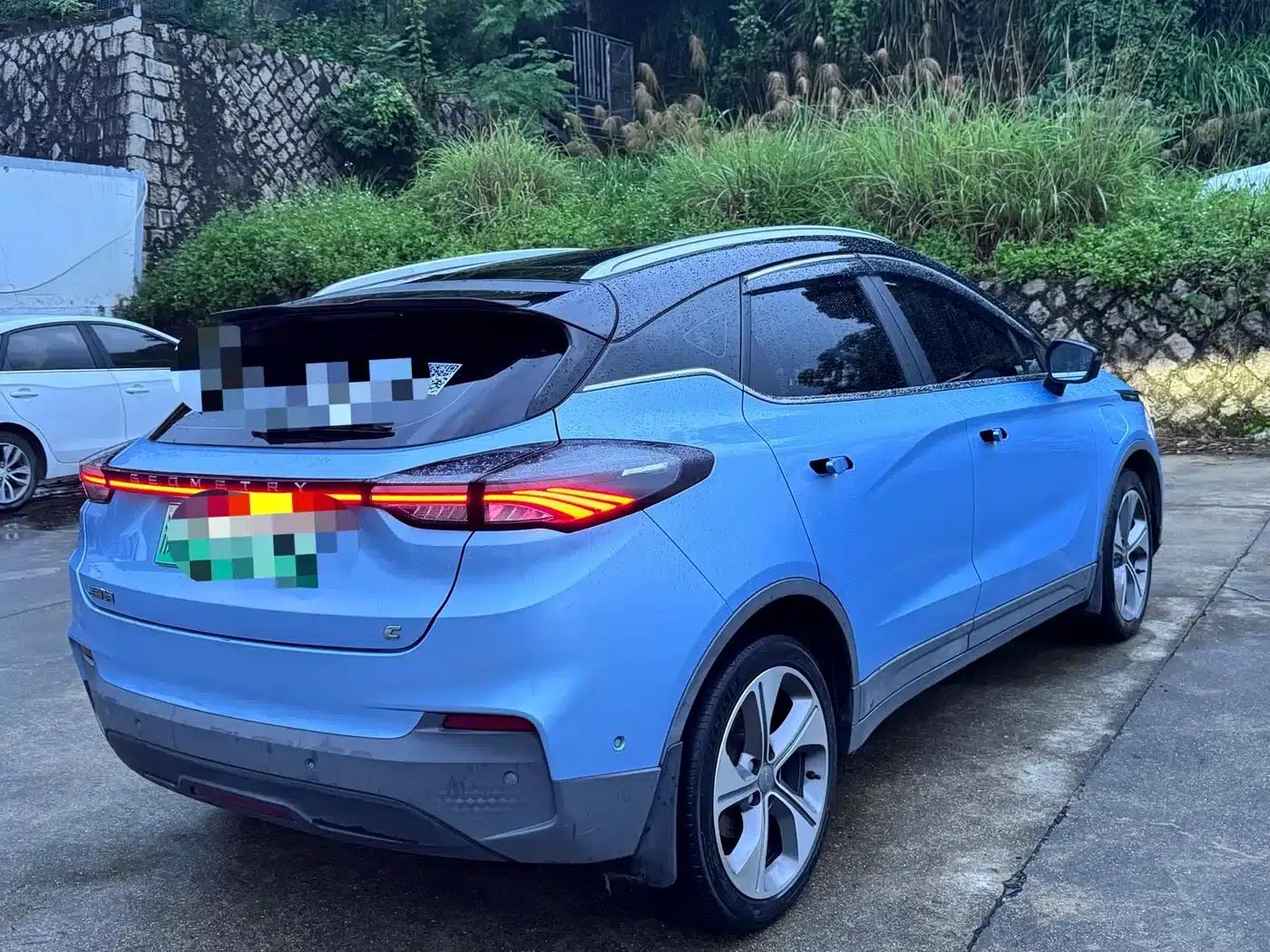 Geely Geometry C 2020 Selected Range Edition 550KM C++ Pro — миниатюра 5