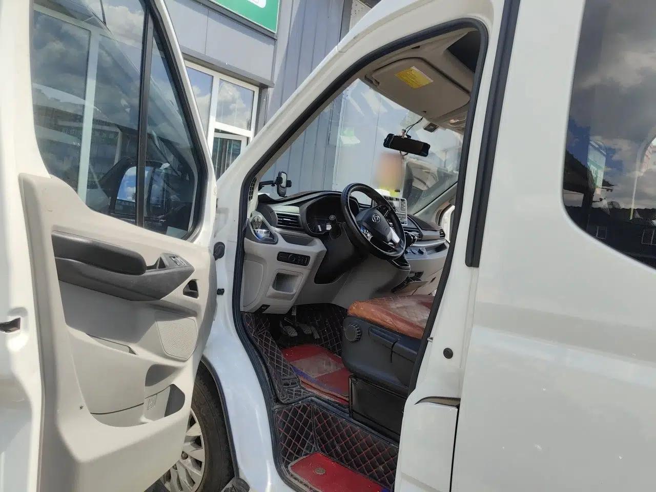 SAIC MAXUS Xintu V90 2020 2.0T Manual Yunjie Version Front-Wheel Drive with Single Rear Tire Short Wheelbase Mid-Height Design 6-Seater — миниатюра 16
