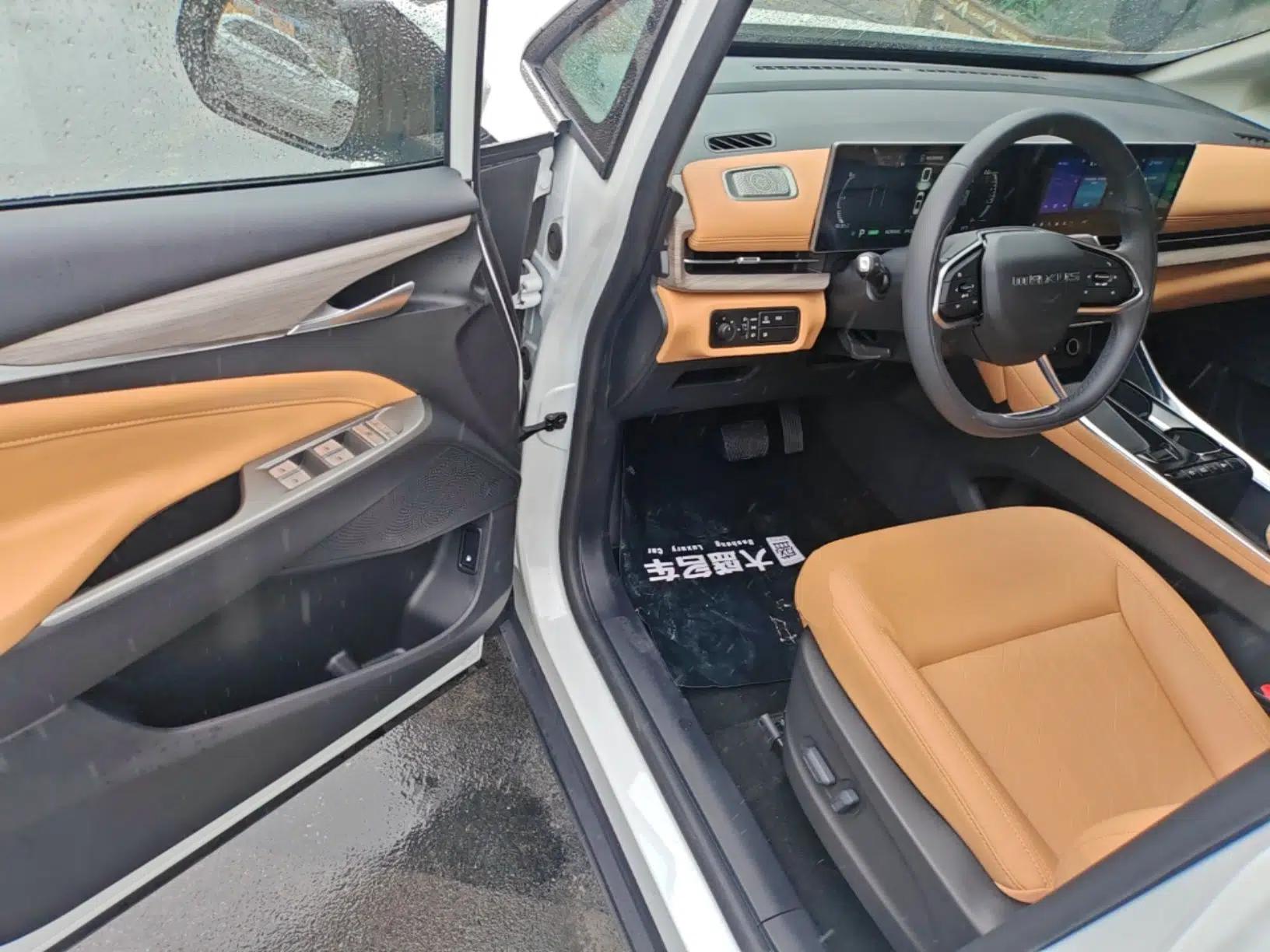SAIC MAXUS G50 PHEV 2025 Leading Edition — миниатюра 23