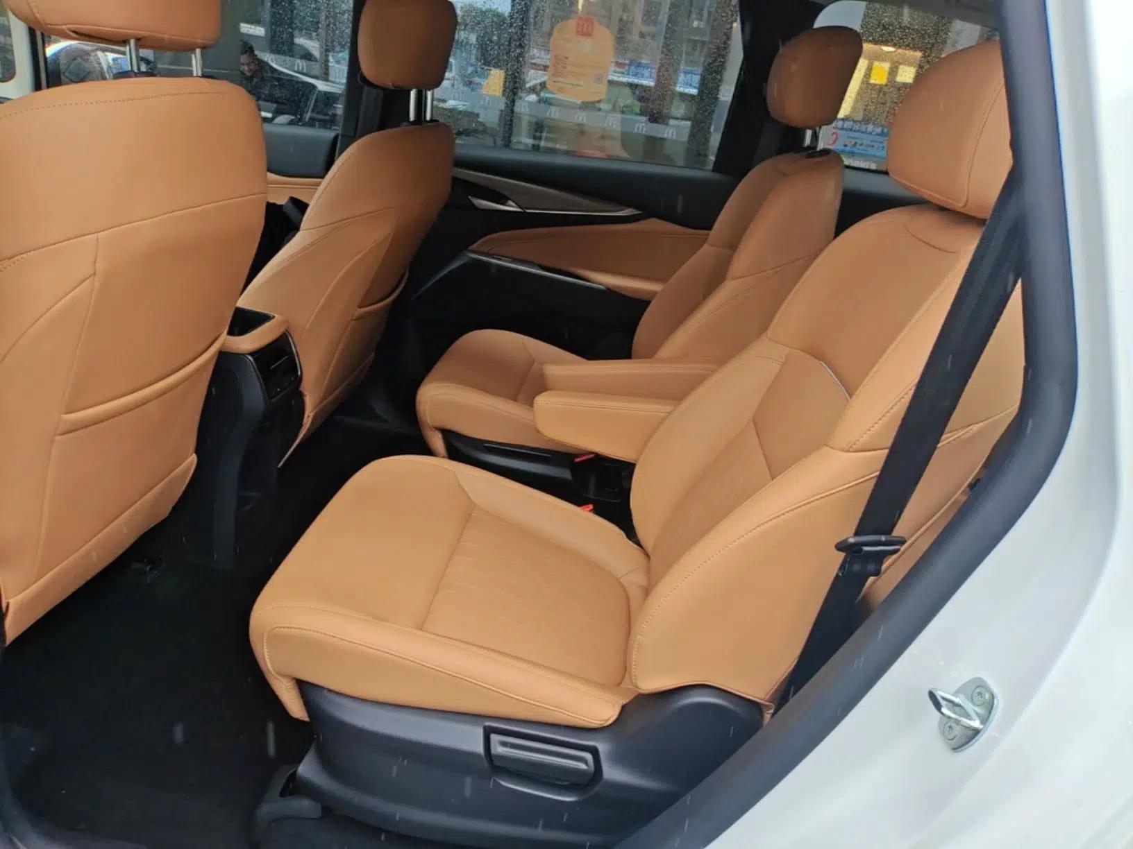 SAIC MAXUS G50 PHEV 2025 Leading Edition — миниатюра 25