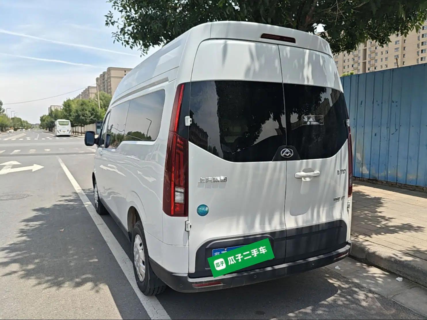 SAIC MAXUS Xintu V70 2023 2.0T Elite Edition Automatic Long Wheelbase Mid-Height 6/7 Seats — миниатюра 13