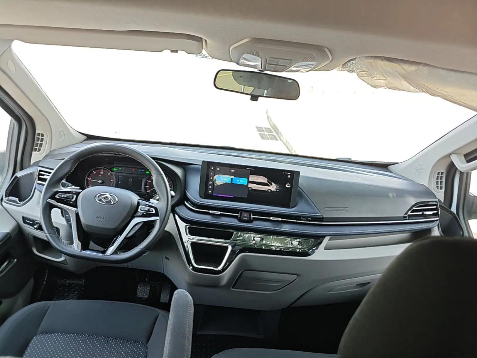 SAIC MAXUS Xintu V70 2023 2.0T Elite Edition Automatic Long Wheelbase Mid-Height 6/7 Seats — миниатюра 17