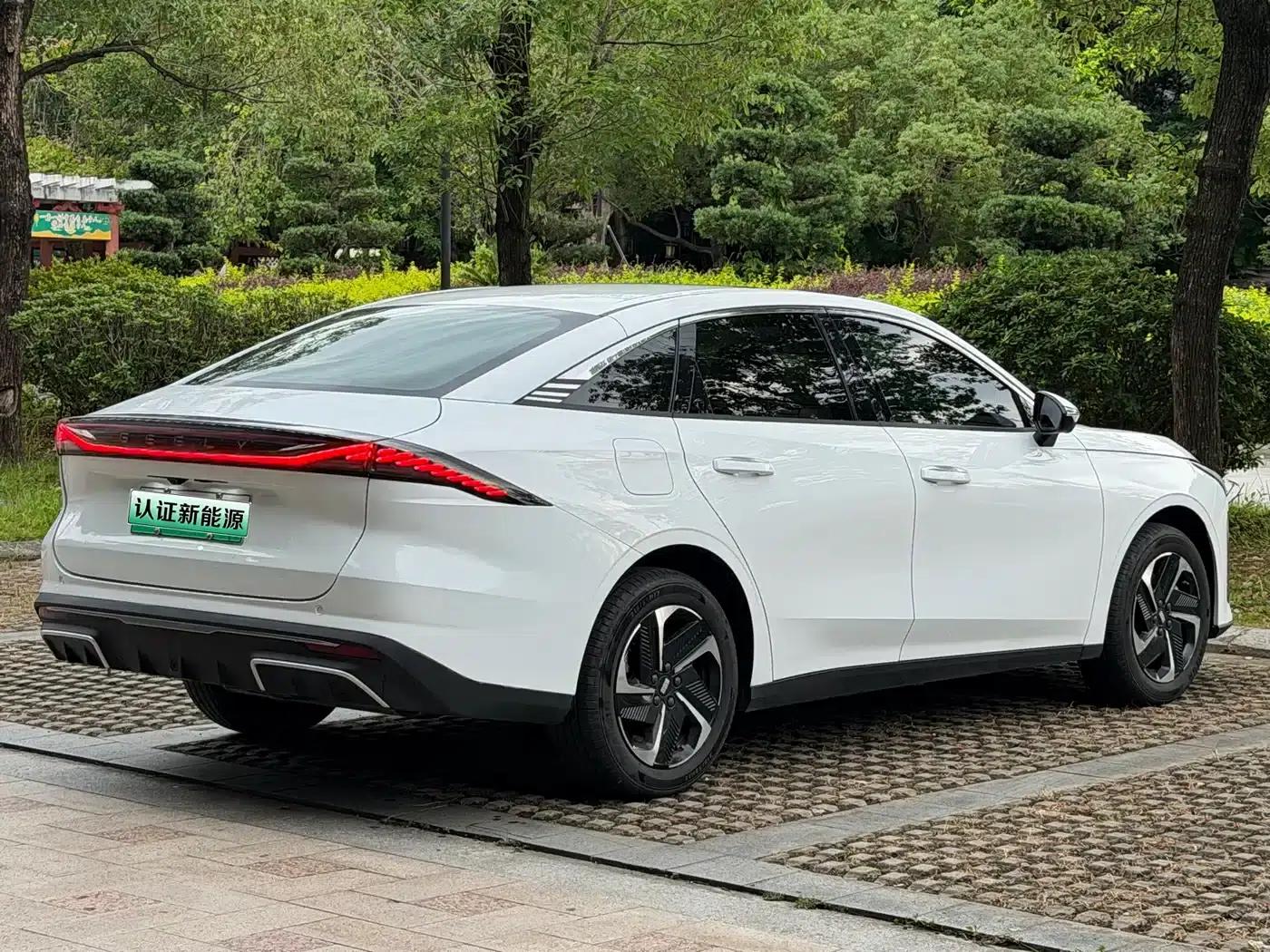 Galaxy L6 2025 EM-i 140km Explorer+ Edition — миниатюра 13