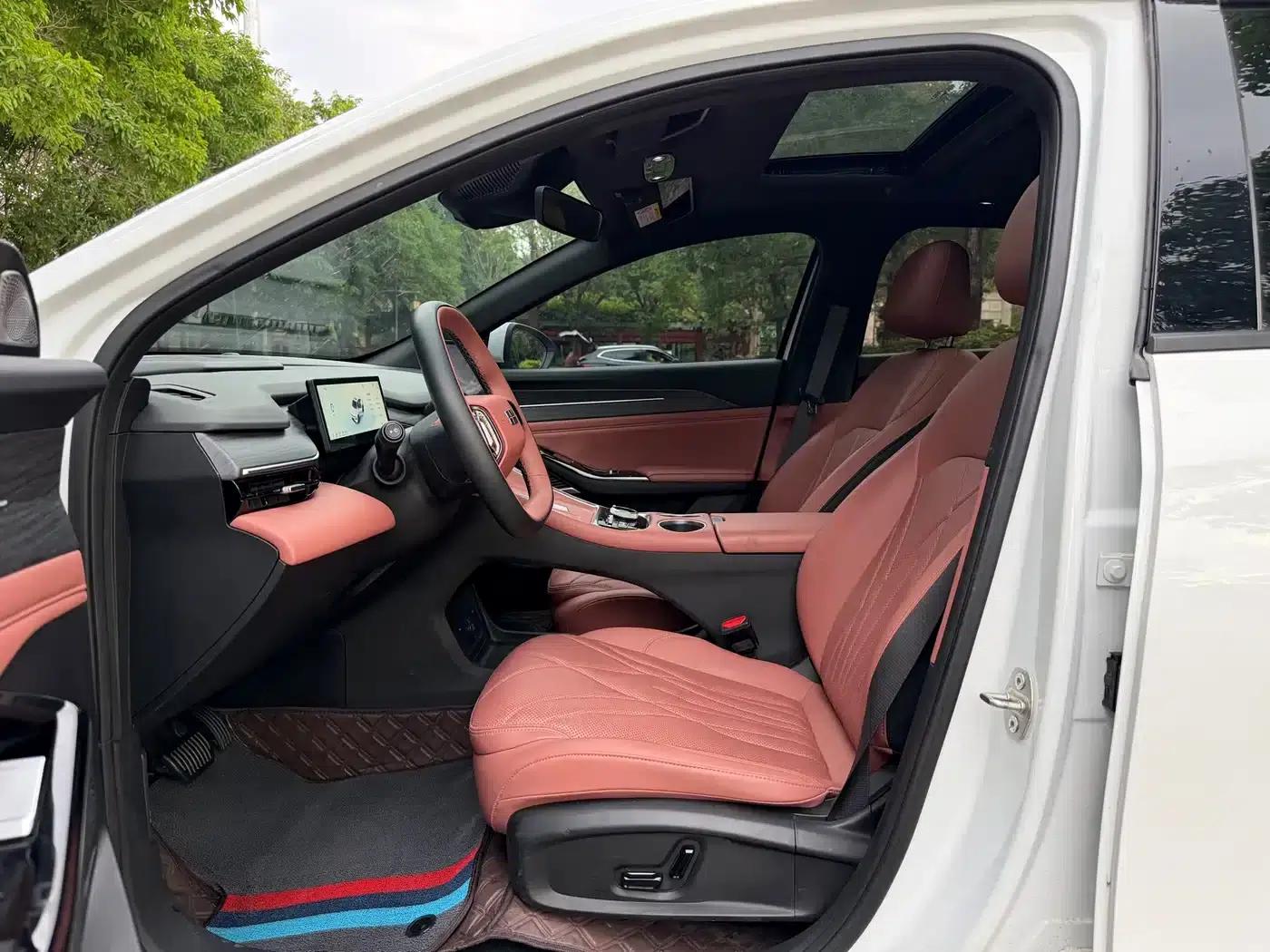 Galaxy L6 2025 EM-i 140km Explorer+ Edition — миниатюра 4