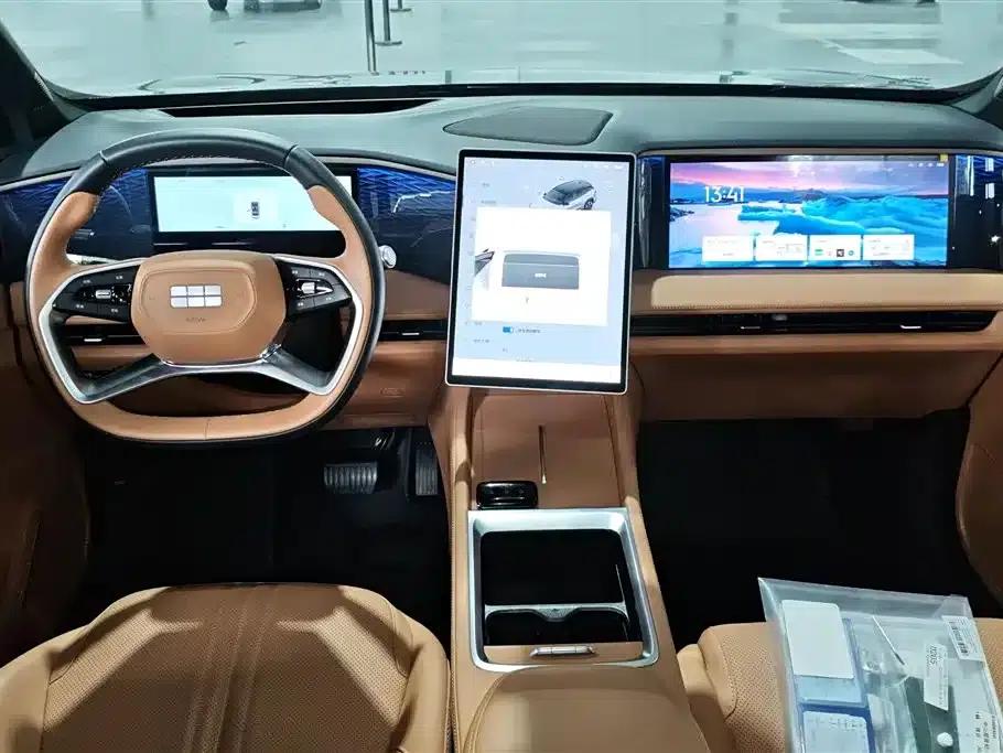 Galaxy L7 2025 EM-i 115km Explorer+ Edition — миниатюра 12