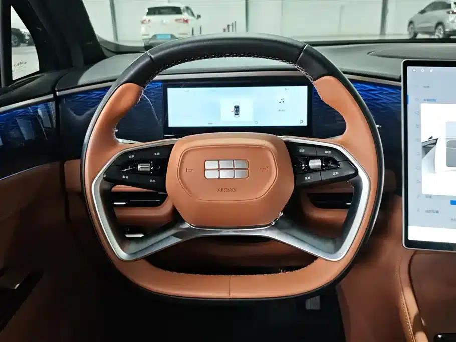 Galaxy L7 2025 EM-i 115km Explorer+ Edition — миниатюра 15