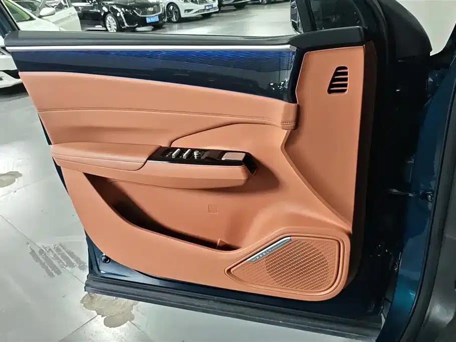 Galaxy L7 2025 EM-i 115km Explorer+ Edition — миниатюра 7