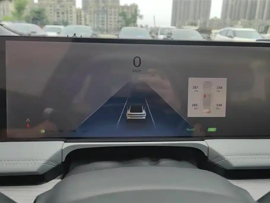 Galaxy E8 2024 550km RWD Dragon Edition — миниатюра 14