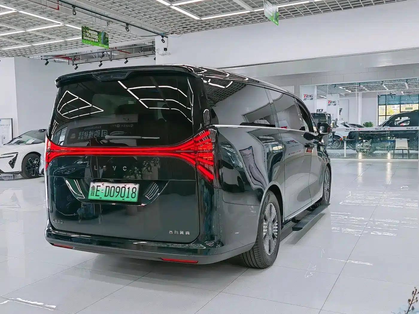 Wingzhen L380 2024 Model, 140-degree, 6-seater, 4WD Ultra — миниатюра 22